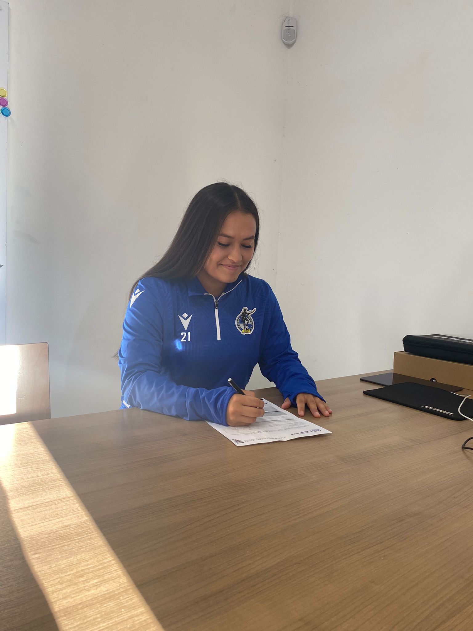 Signed for Bristol Rovers Women