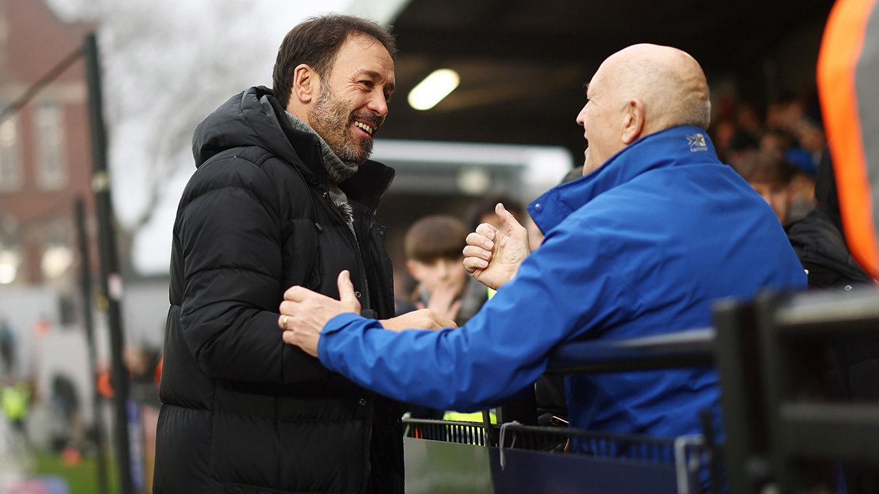 Inigo Calderon meets fans