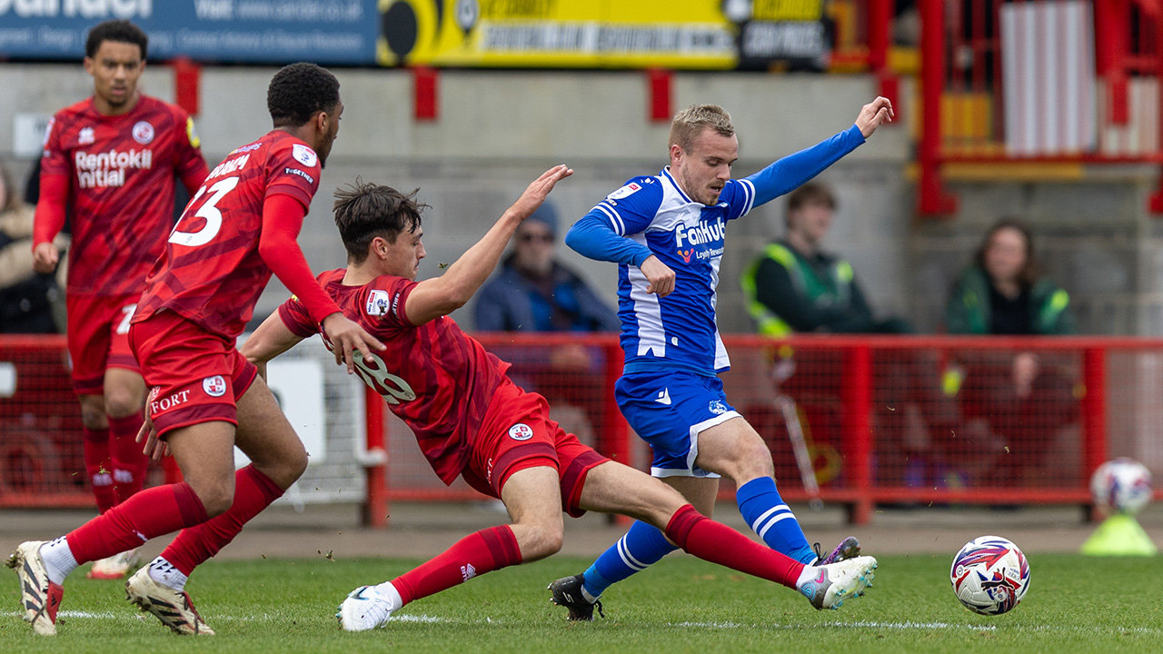 Luke Thomas versus Crawley Town