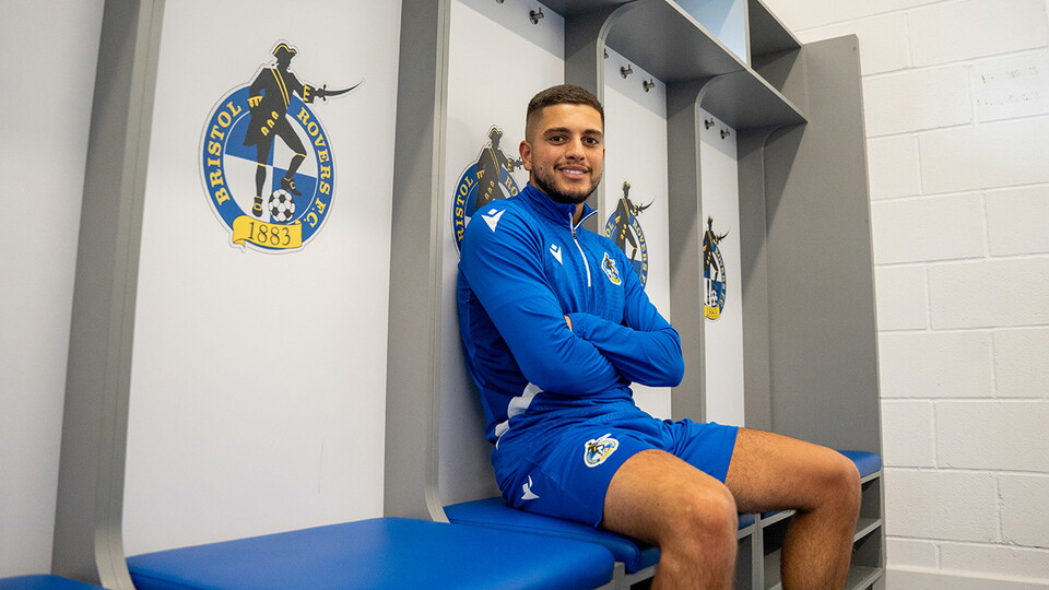 Ruel Sotiriou in the dressing room