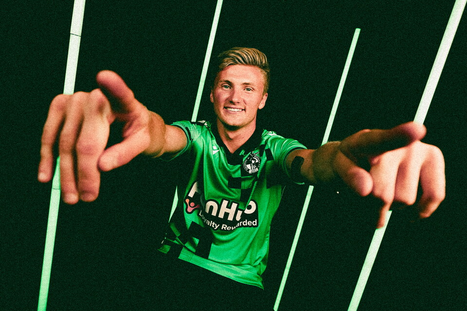 Unveiled | The 2024/25 Bristol Rovers Away Kit