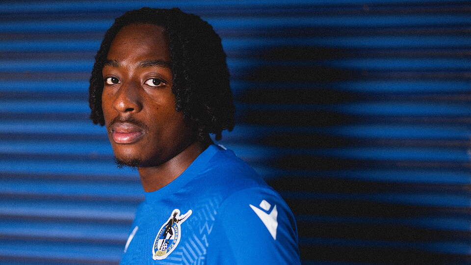 Promise Omochere signs for Rovers