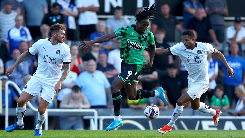 Promise Omochere of Bristol Rovers controls the ball