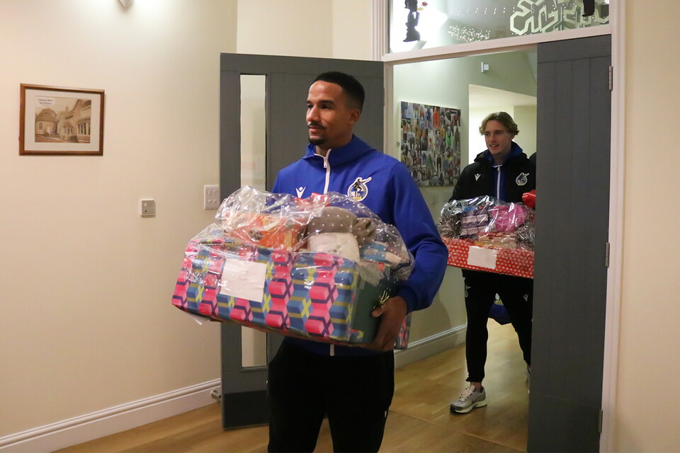 Bristol Rovers spread Christmas cheer at Charlton Farm
