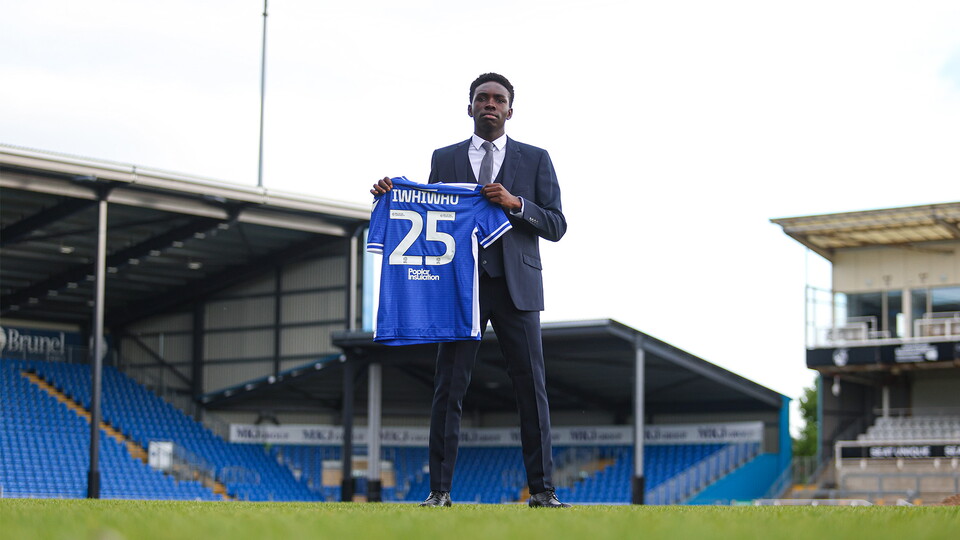 Gallery: Eight Academy Youngsters Sign Scholarships