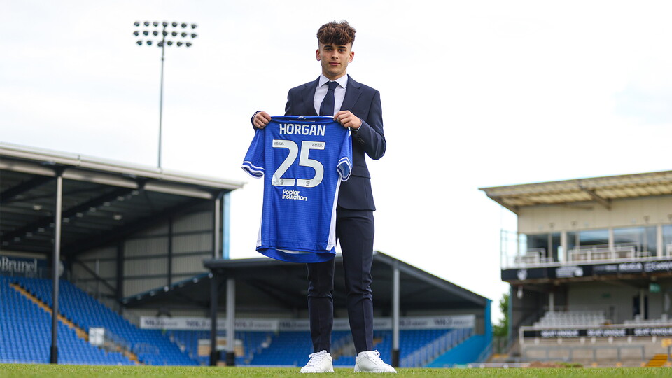 Gallery: Eight Academy Youngsters Sign Scholarships