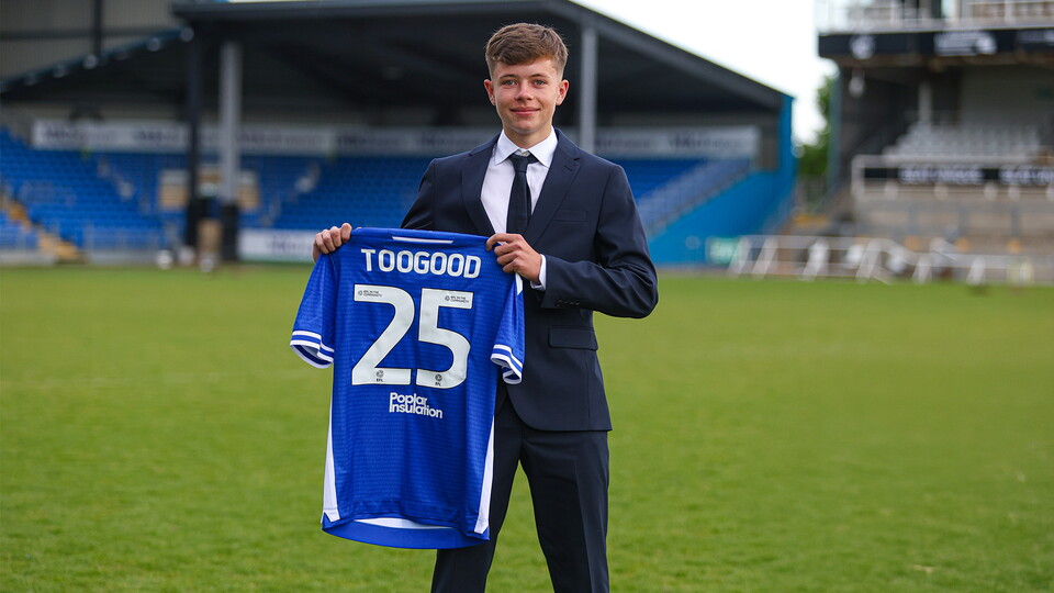 Gallery: Eight Academy Youngsters Sign Scholarships