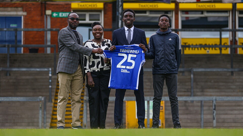 Gallery: Eight Academy Youngsters Sign Scholarships