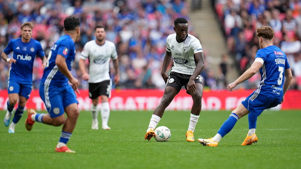 Kamil Conteh playing for Gateshead