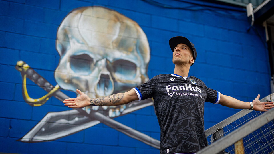 Introducing the 2025/26 Bristol Rovers Away Kit!