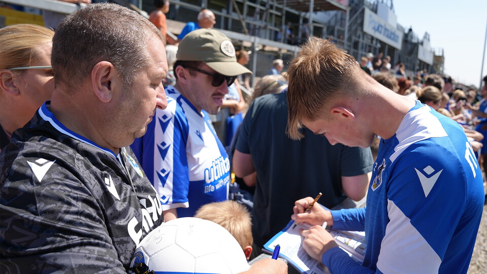 Gallery: Open Training Session at The Mem!