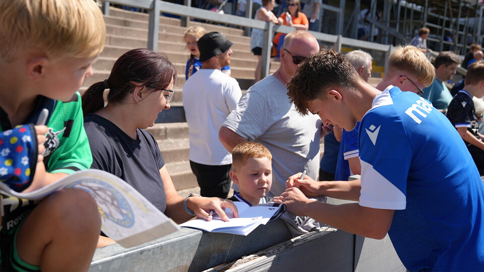 Gallery: Open Training Session at The Mem!