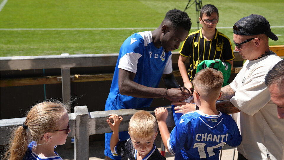 Gallery: Open Training Session at The Mem!