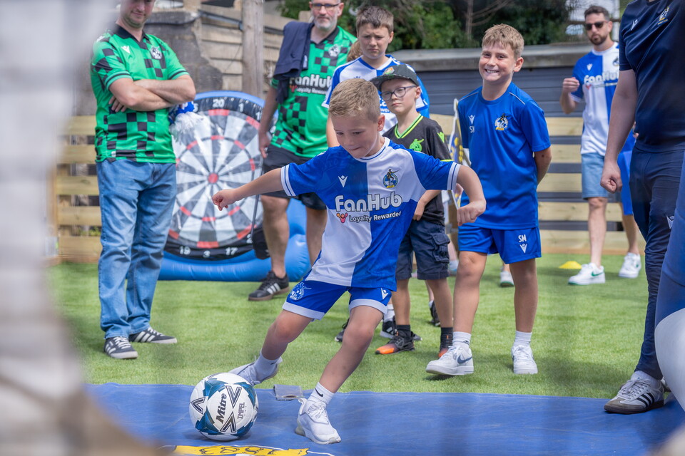 Fan Gallery: Bristol Rovers v Harrogate Town 