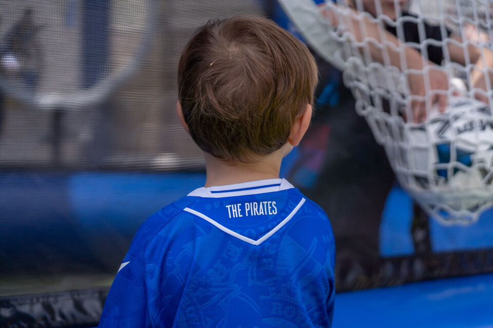 Fan Gallery: Bristol Rovers v Harrogate Town 