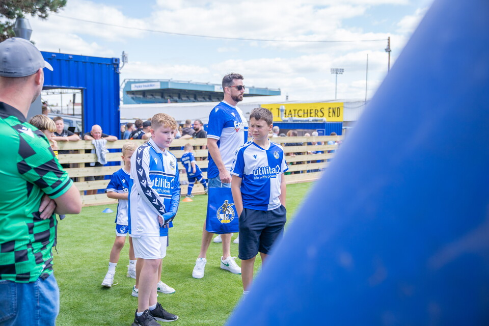Fan Gallery: Bristol Rovers v Harrogate Town 