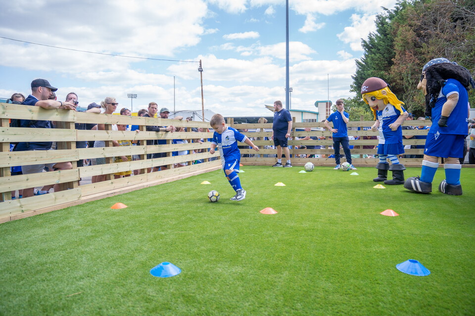 Fan Gallery: Bristol Rovers v Harrogate Town 