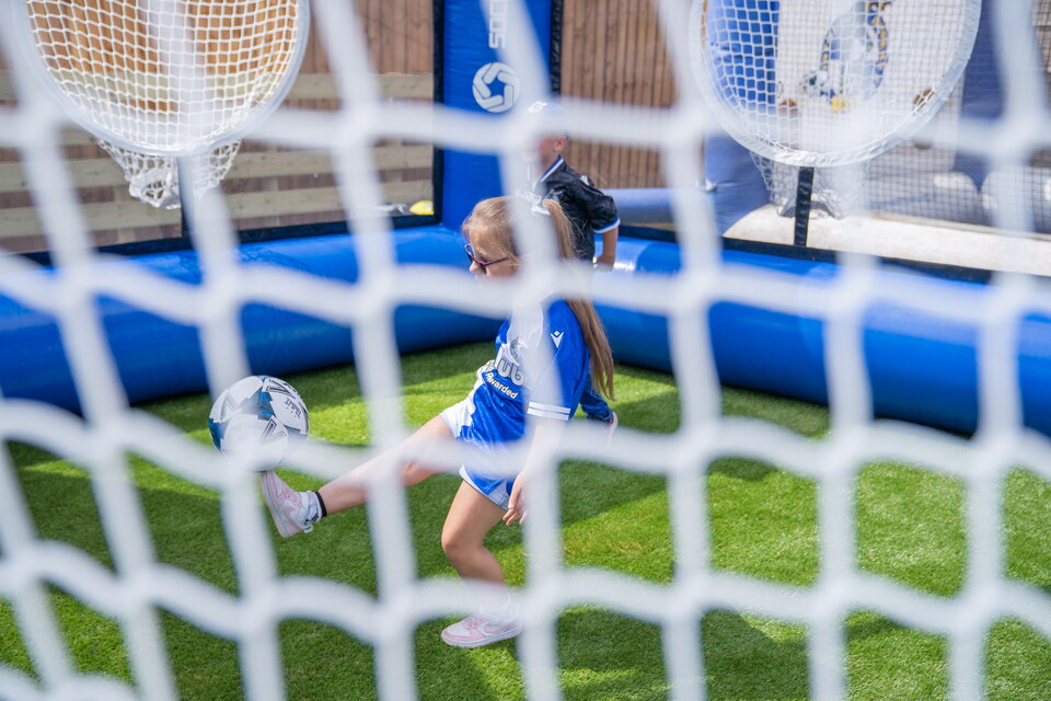 Fan Gallery: Bristol Rovers v Harrogate Town 