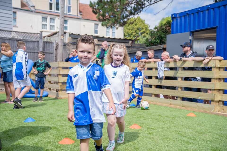 Fan Gallery: Bristol Rovers v Harrogate Town 