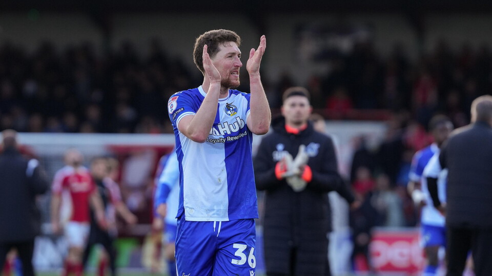 Richie Smallwood applauding the fans after the Swindon match