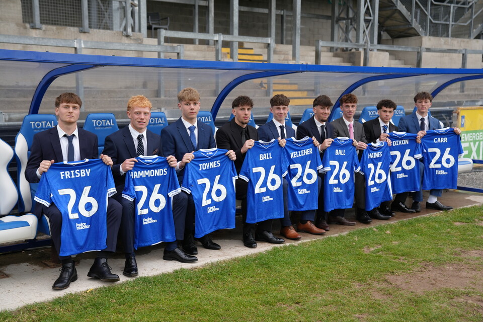Nine Academy youngsters sign Scholarships