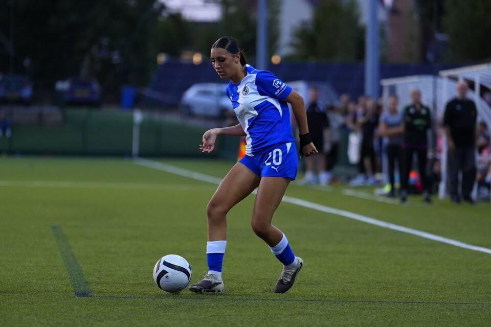 Lashai McNama on the ball