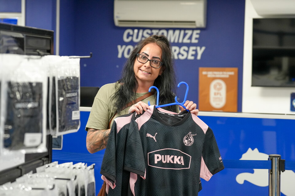 Season Ticket Holders Flock To The Mem For Exclusive Tertiary Kit Event