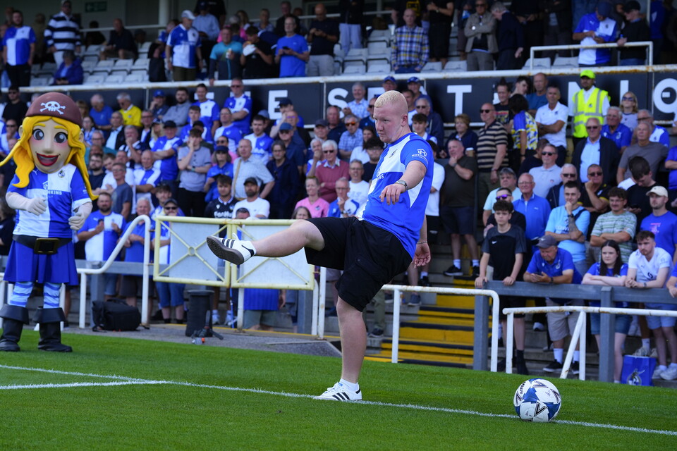 Bristol Rovers Thatchers half time game