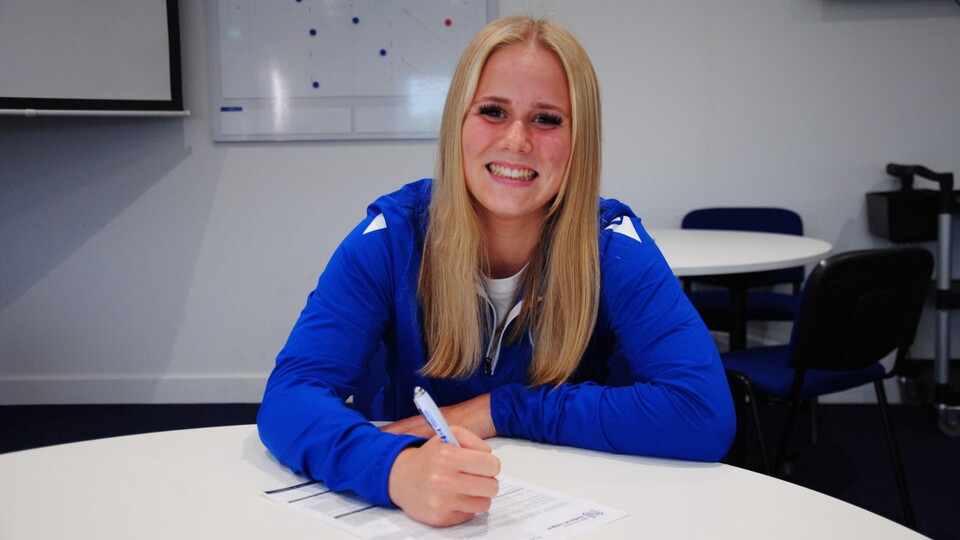 Signed for Bristol Rovers Women