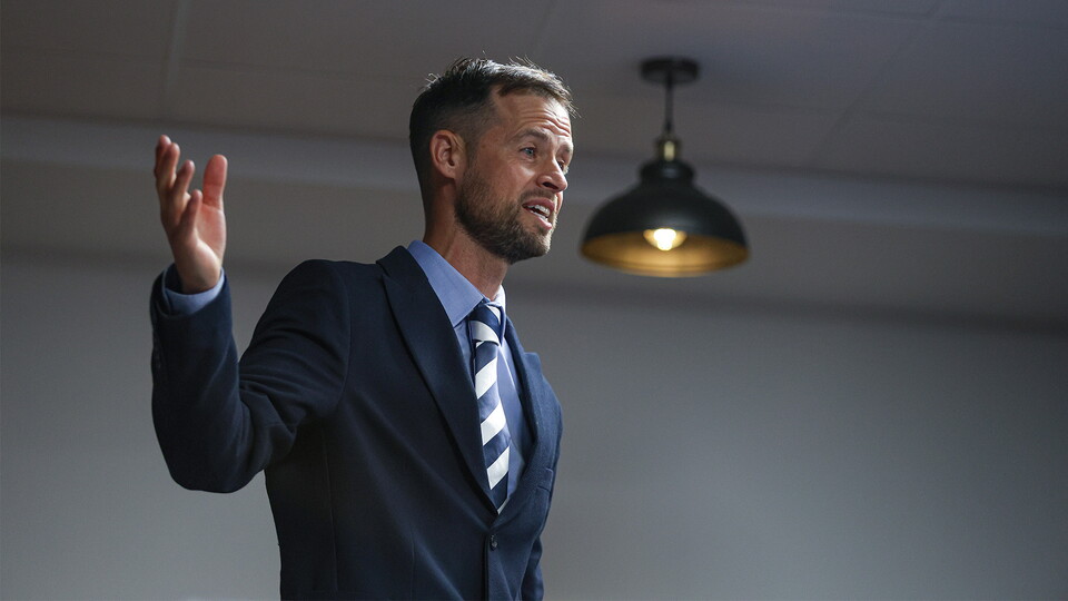 Gallery: Eight Academy players sign Scholarships