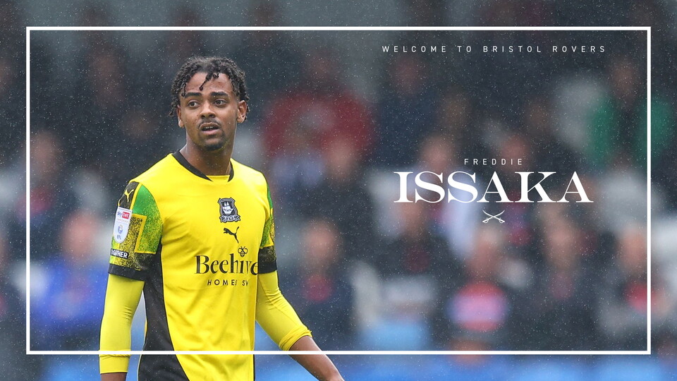 Issaka signs