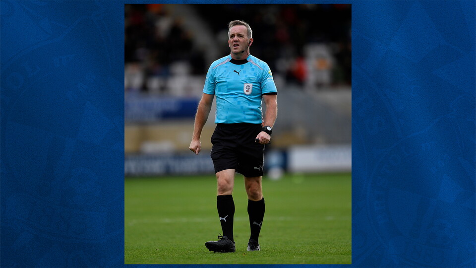 Referee Michael Barlow